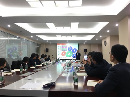 20191024王益民到基层支部讲《学党史、初心不忘，谋发展、使命服膺》主题教育专题党课2-450.jpg